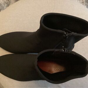 Womens Abeo ankle boot in black size 10 N NWOB